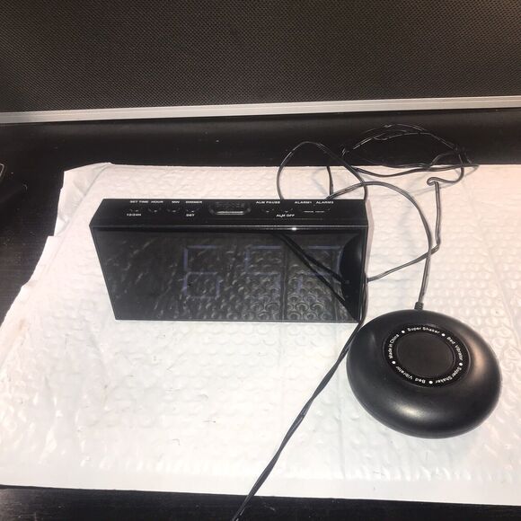 Super Shaker Bed Vibrator Alarm Clock - Picture 5 of 12